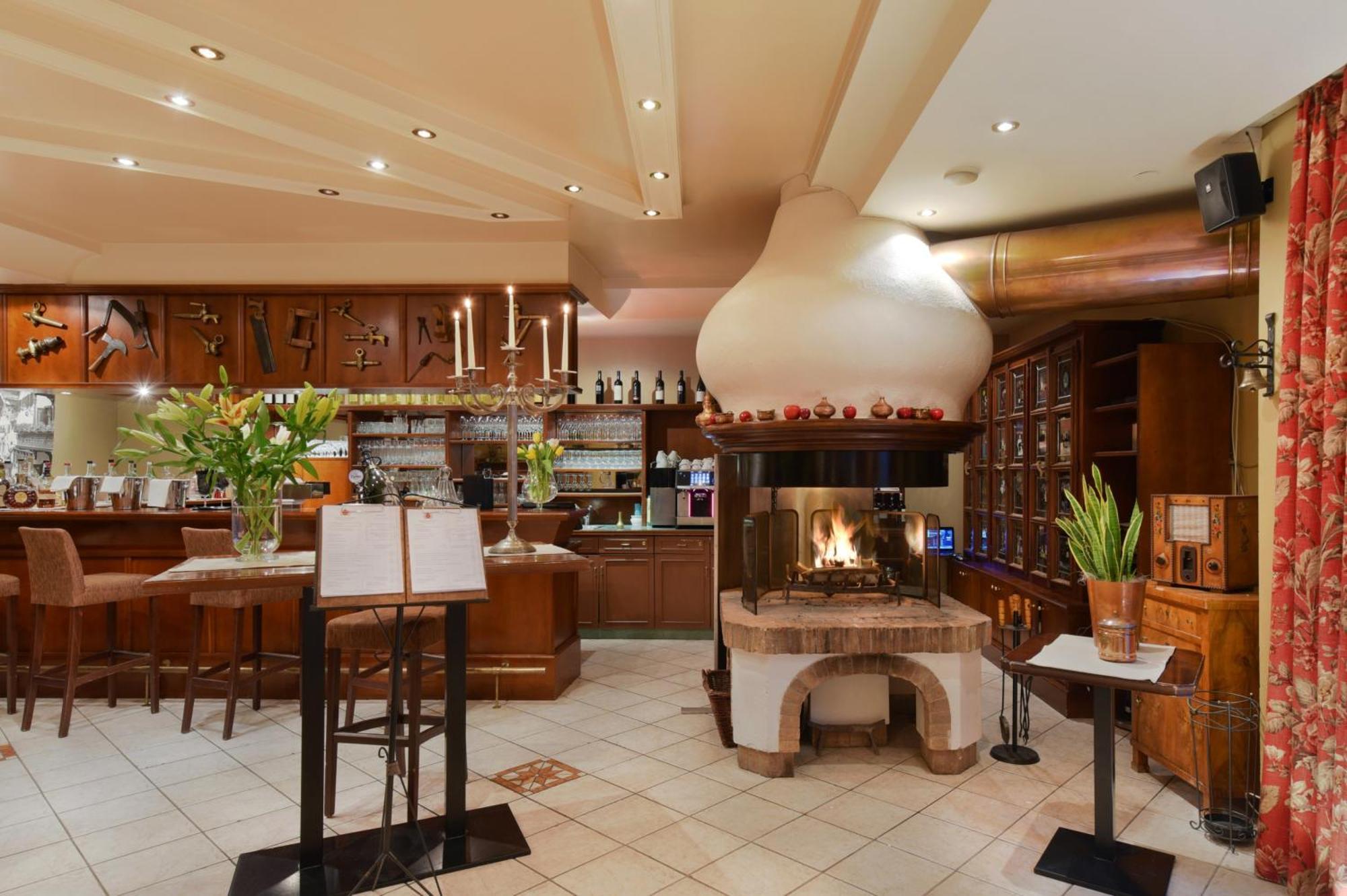 Cella Central Historic Boutique Hotel Zell am See Exterior foto